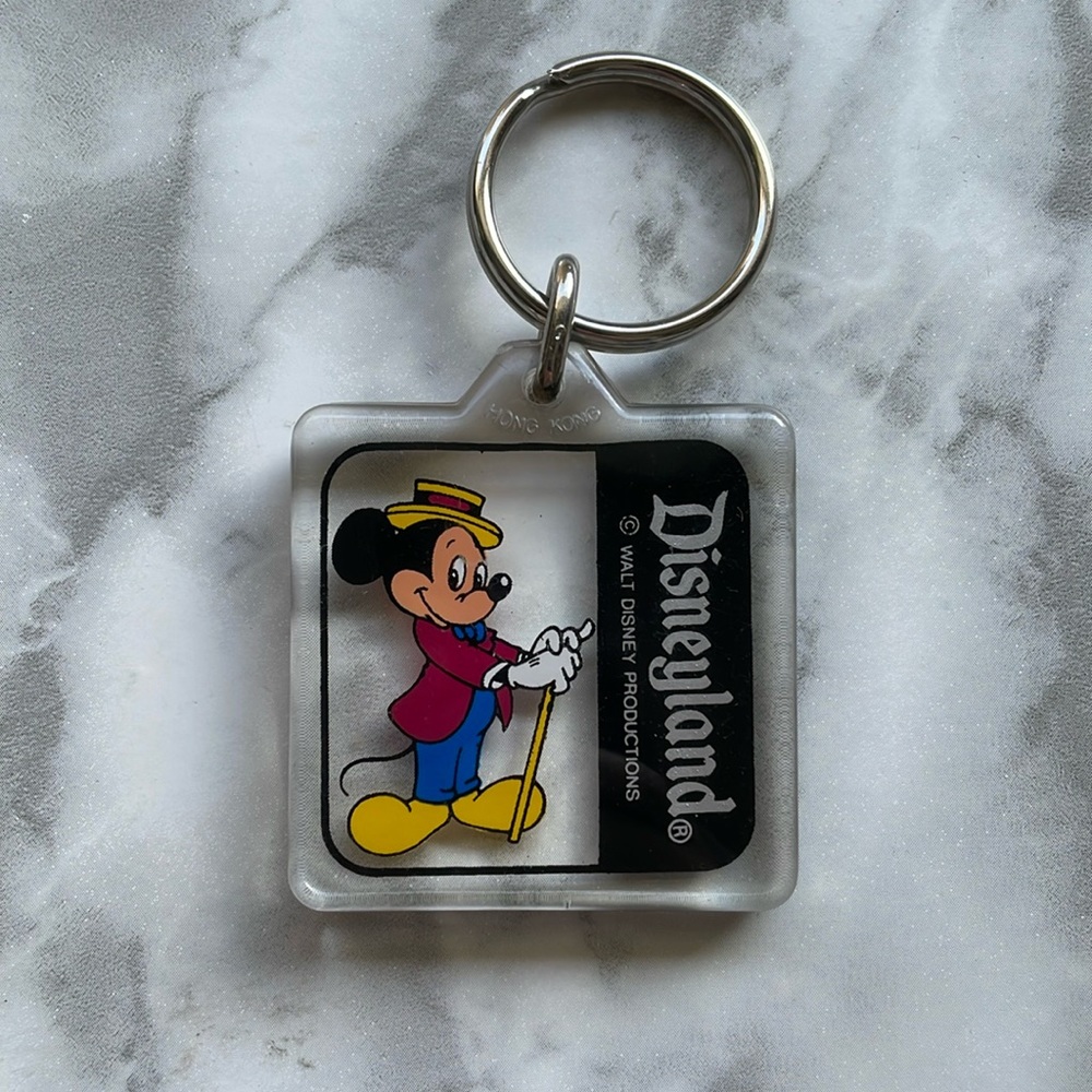 Vintage WALT DISNEY LAND Park Souvenir "MICKEY" Acrylic Keychain